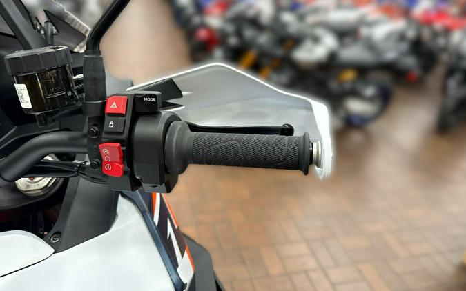 2026 KTM 1390 SUPER ADVENTURE R OT
