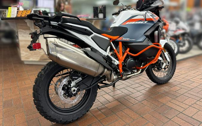 2026 KTM 1390 SUPER ADVENTURE R OT