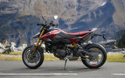 2026 Ducati Hypermotard V2 Sp