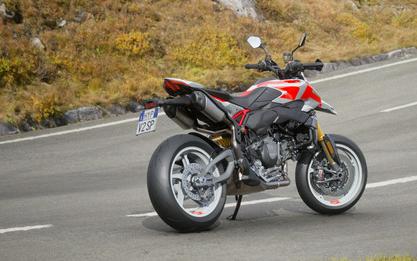 2026 Ducati Hypermotard V2 Sp