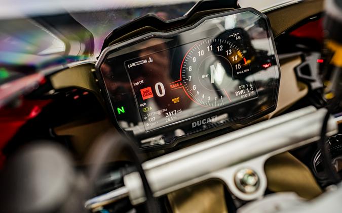 2021 Ducati Panigale V4 S