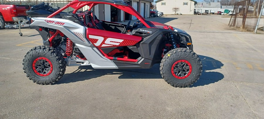 2024 Can-Am™ Maverick X3 X ds TURBO RR