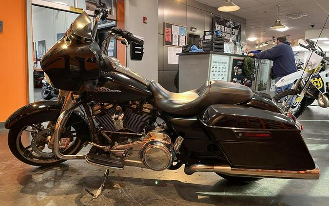 2019 Harley-Davidson® FLHX - Street Glide®