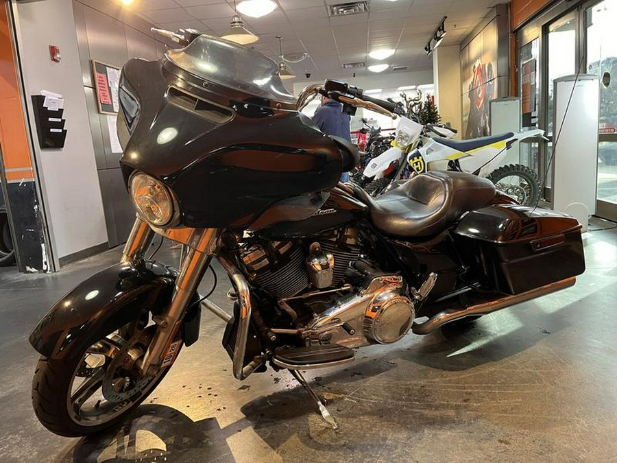 2019 Harley-Davidson® FLHX - Street Glide®