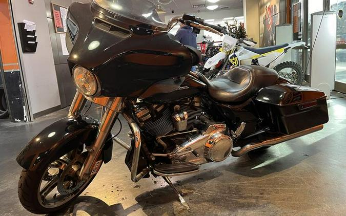 2019 Harley-Davidson® FLHX - Street Glide®