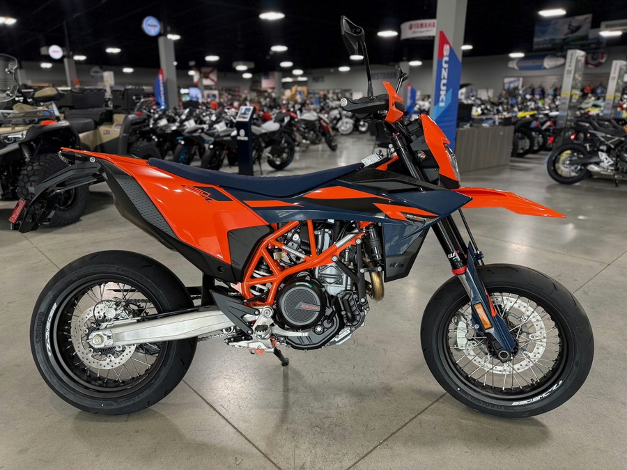 2026 KTM SMC R