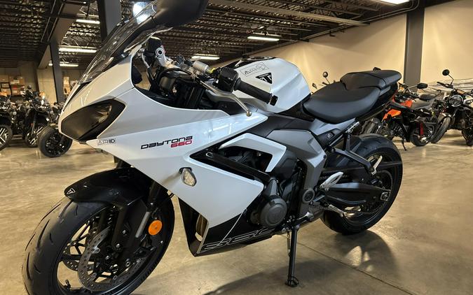 2025 Triumph DAYTONA 660