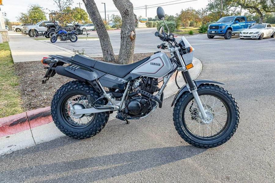 2026 YAMAHA TW200