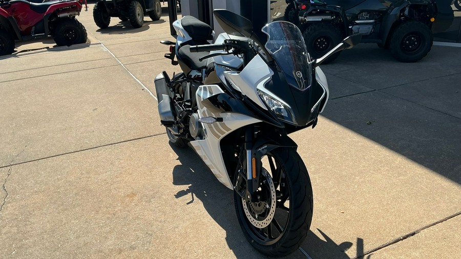 2026 CFMOTO 300SS