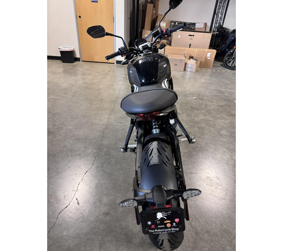 2025 Triumph Trident