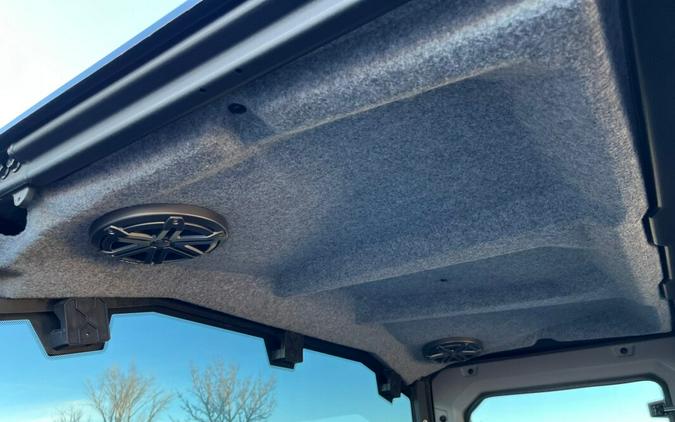 2022 Can-Am Defender Max Limited HD10