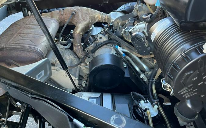 2022 Can-Am Defender Max Limited HD10