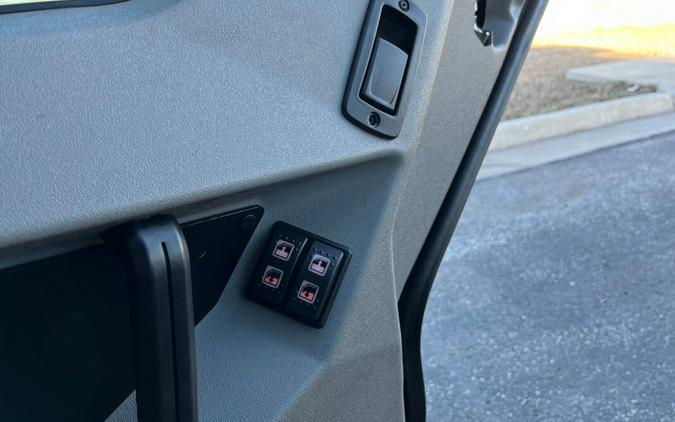 2022 Can-Am Defender Max Limited HD10