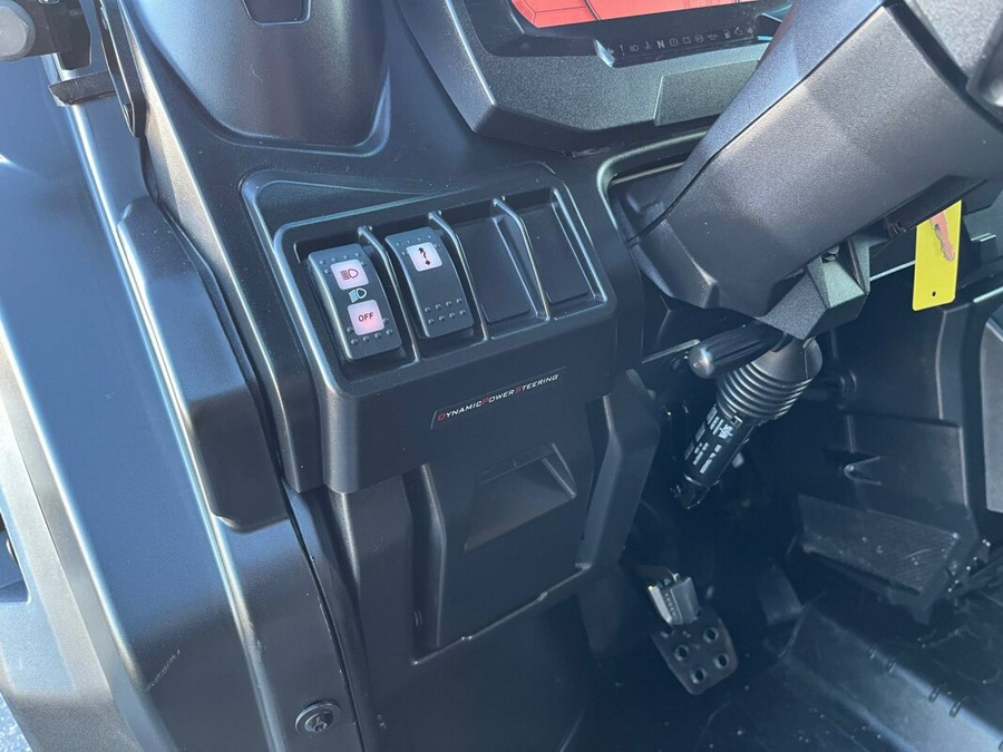 2022 Can-Am Defender Max Limited HD10