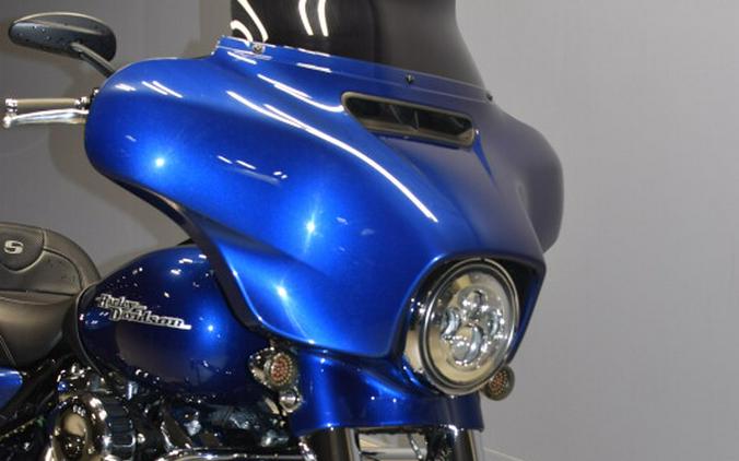 2017 Harley-Davidson Street Glide Special FLHXS