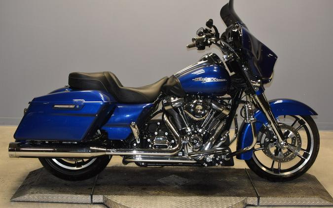 2017 Harley-Davidson Street Glide Special FLHXS