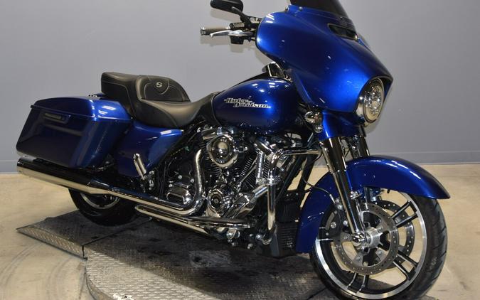 2017 Harley-Davidson Street Glide Special FLHXS