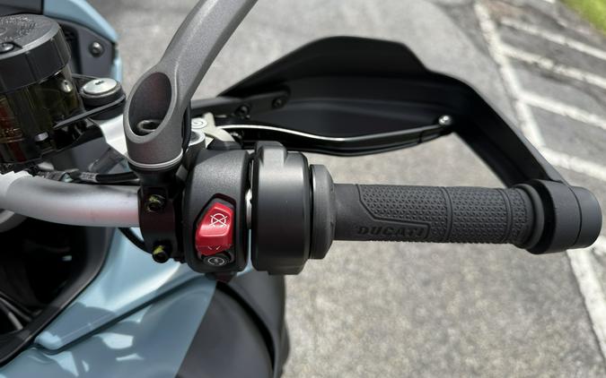 2026 Ducati Multistrada V4 Rally Jade Green/Brushed Aluminum