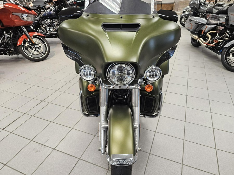 FLHTCUTG 2022 Tri Glide® Ultra