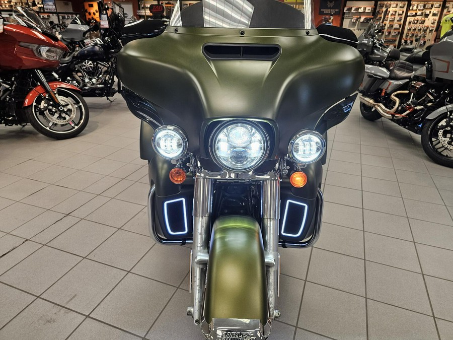 FLHTCUTG 2022 Tri Glide® Ultra
