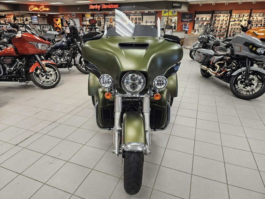 FLHTCUTG 2022 Tri Glide® Ultra