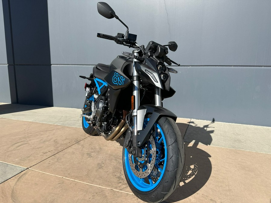 2024 SUZUKI GSX-8S