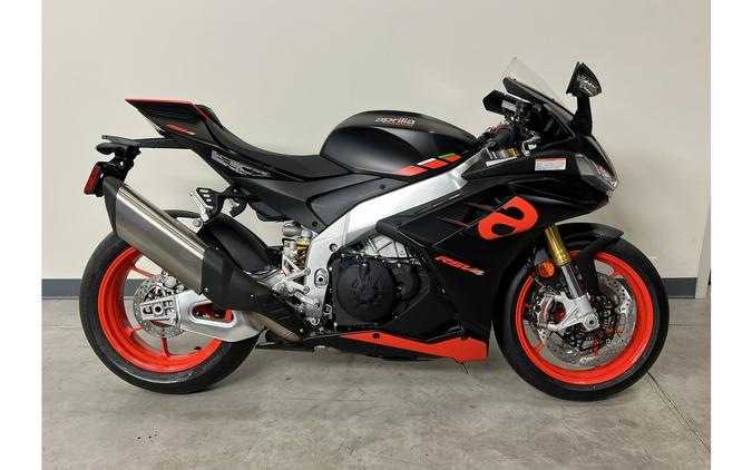 2024 Aprilia RSV4 1100