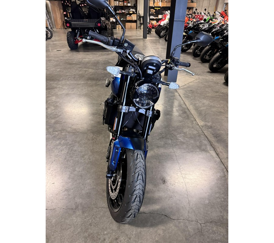 2025 Triumph Trident