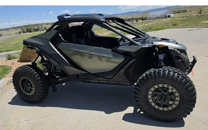 2026 Maverick R X rc With SMART-SHOX - Can-Am