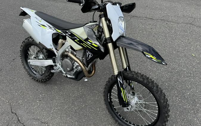 2026 Triumph TF 450-E