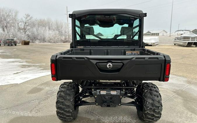 2024 Can-Am® Defender DPS CAB HD9