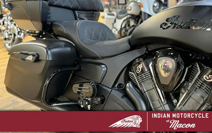 2024 Indian Motorcycle® Pursuit® Dark Horse® Black Smoke