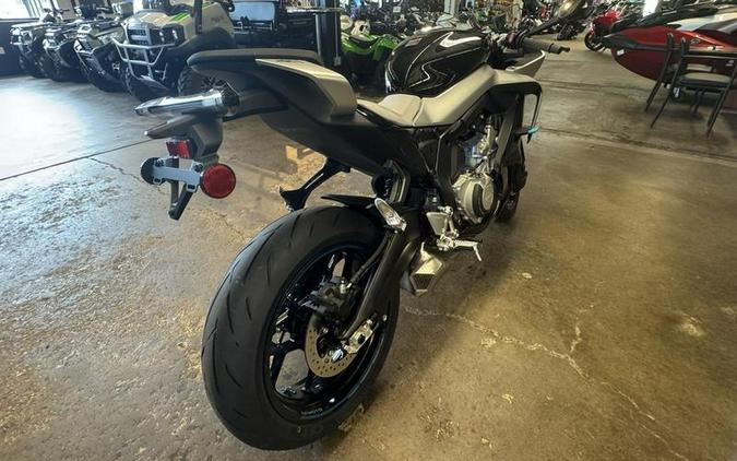 2025 CFMOTO 675SS