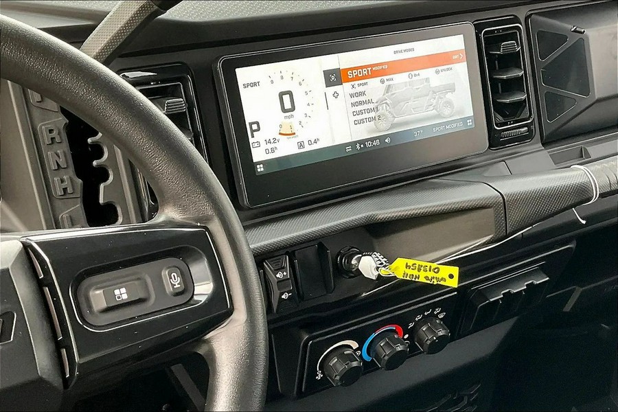 2026 Can-Am SSV DEF MAX LTD 65 HD11 WH HB 26 Limited HD11