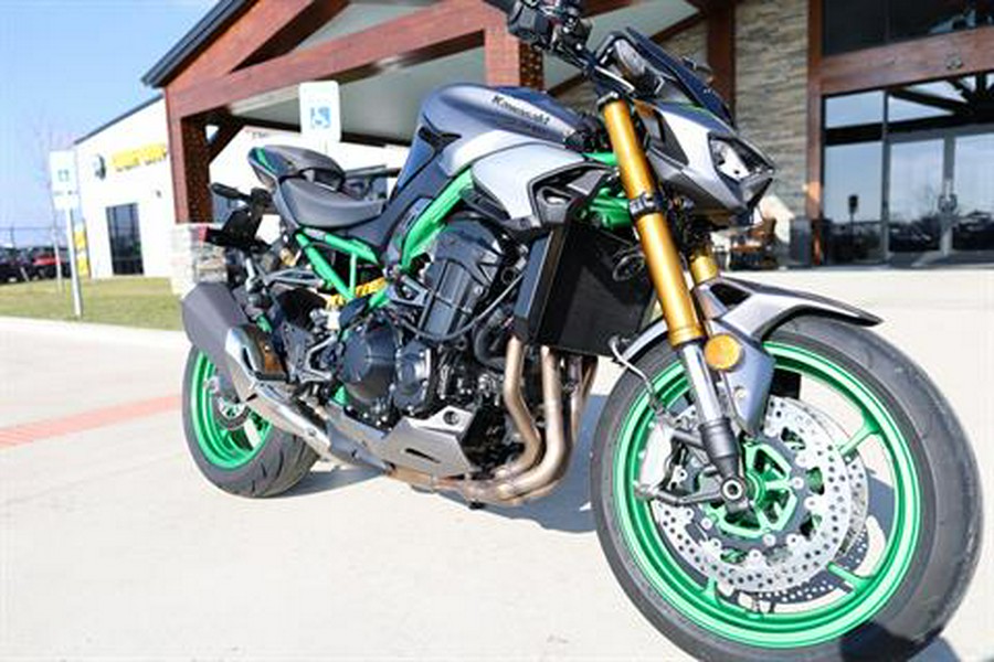 2025 Kawasaki Z900 SE ABS