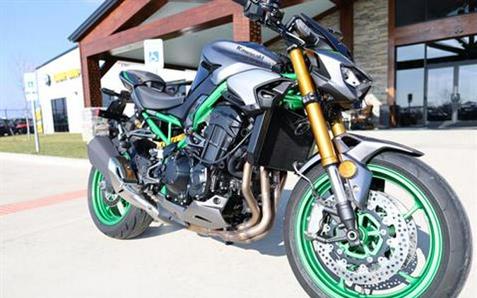 2025 Kawasaki Z900 SE ABS