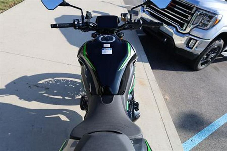 2025 Kawasaki Z900 SE ABS