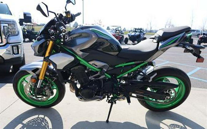 2025 Kawasaki Z900 SE ABS