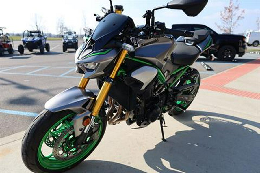 2025 Kawasaki Z900 SE ABS
