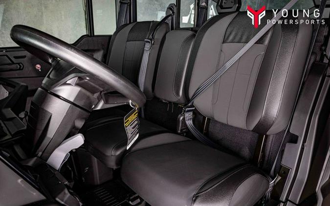 2026 Can-Am Defender MAX XT CAB HD11