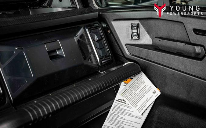 2026 Can-Am Defender MAX XT CAB HD11