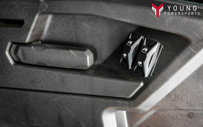 2026 Can-Am Defender MAX XT CAB HD11