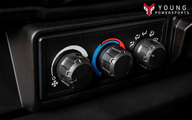 2026 Can-Am Defender MAX XT CAB HD11