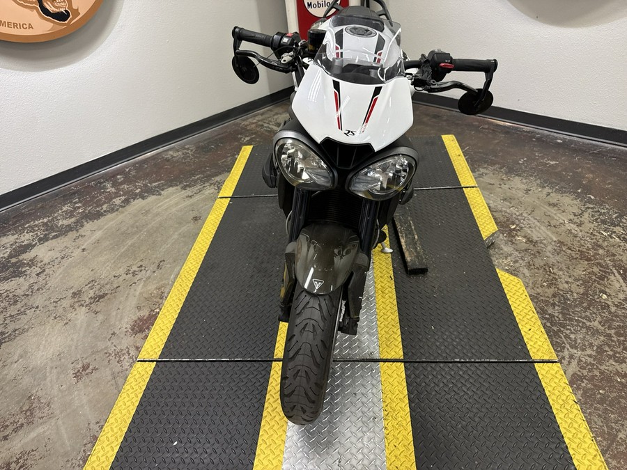 2019 TRIUMPH SPEED TRIPLE