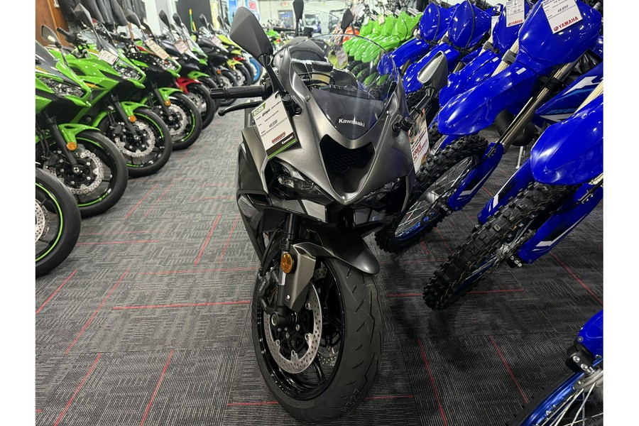 2026 Kawasaki Ninja ZX-6R Base