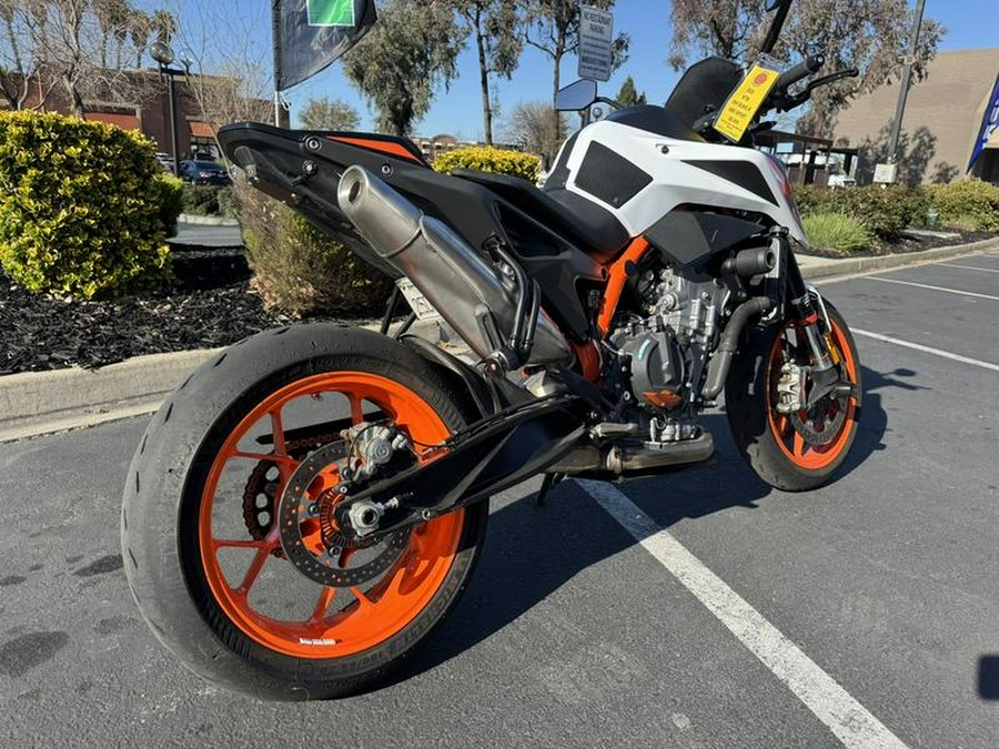 2020 KTM 890 Duke R