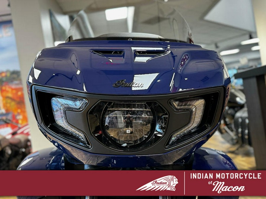 2024 Indian Motorcycle® Pursuit® Dark Horse® with PowerBand Audio Package Springfield Blue