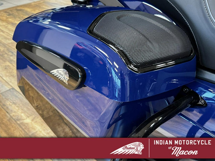 2024 Indian Motorcycle® Pursuit® Dark Horse® with PowerBand Audio Package Springfield Blue