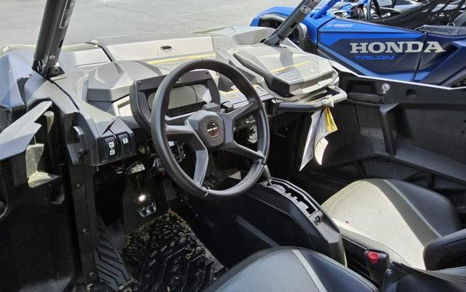 2026 Can-Am® Commander XT 1000R