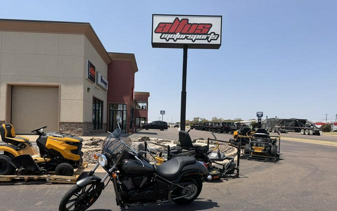2024 Kawasaki Vulcan 900 Classic Custom